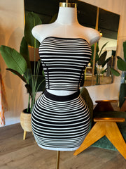 BLK & Wht skirt set